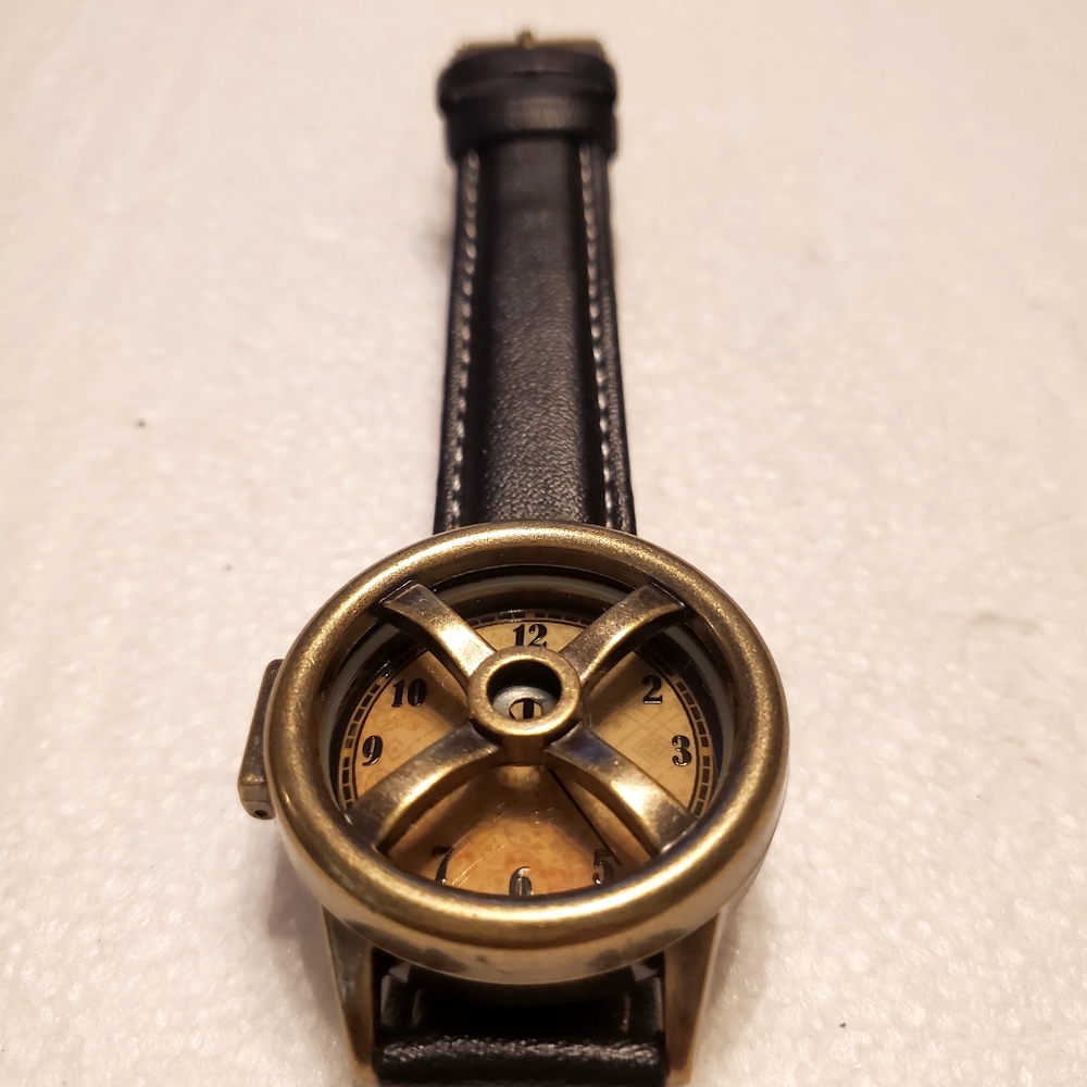 Big Face Harry Potter Watch, Black Buckle Band, WORKING! NEW BATTERY.
